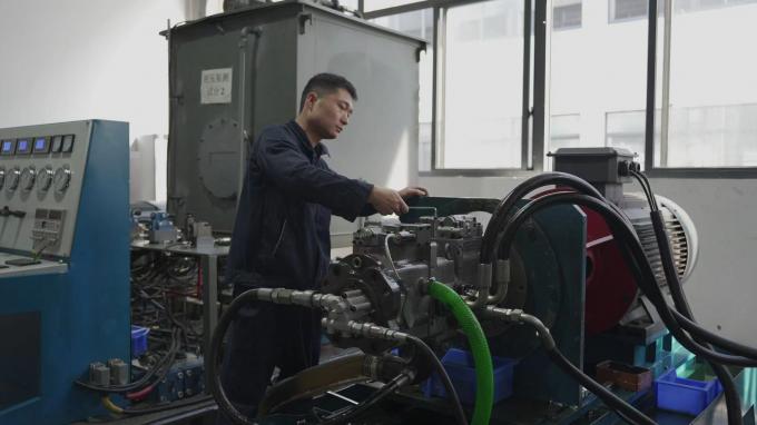 MPT046 pompa e parti in magazzino ora disponibile Made in China Fit Sauer MPT046 pompa idraulica 8